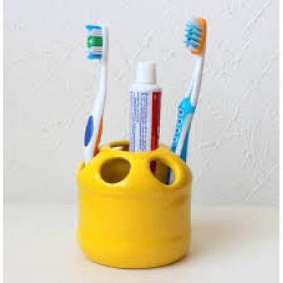 F - PORTA ESCOVA DE DENTES AMARELO